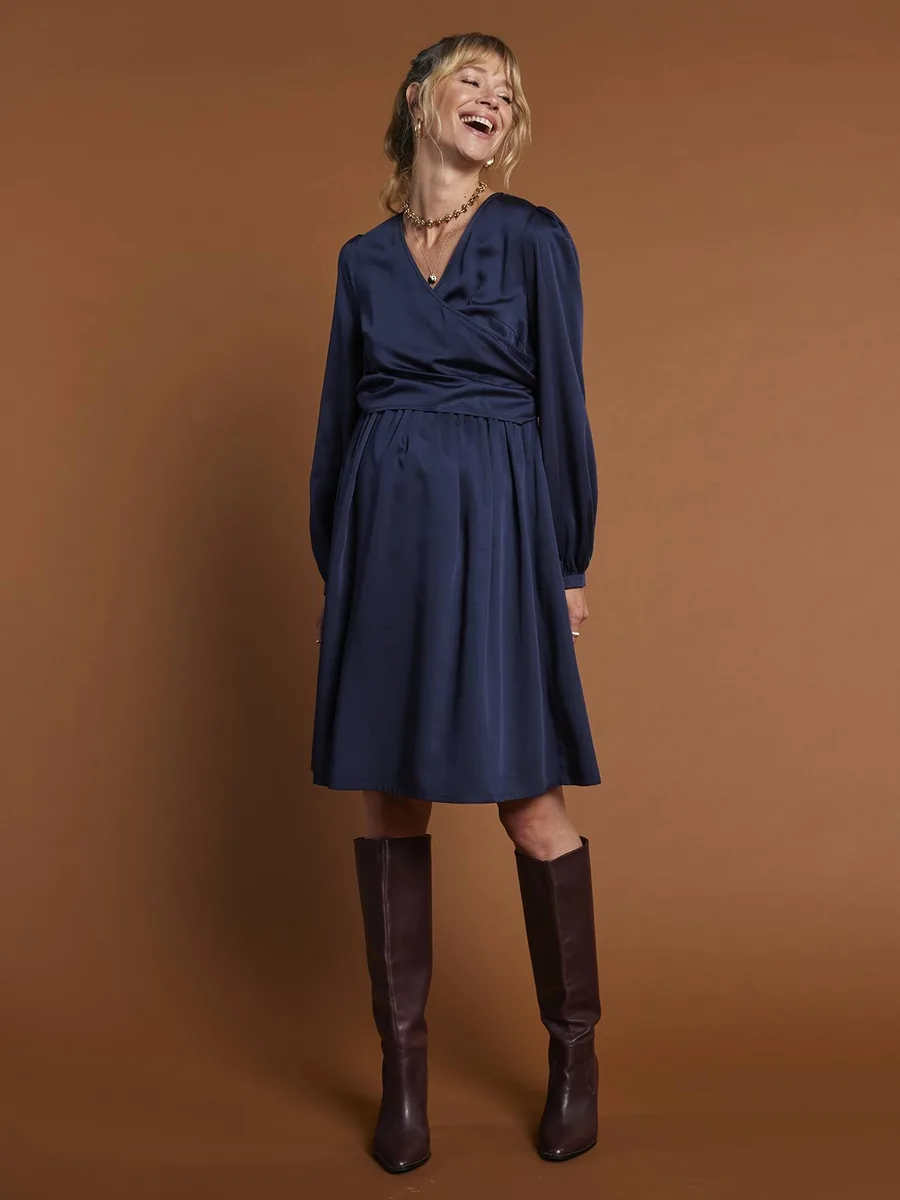 Robe cache coeur de grossesse marine