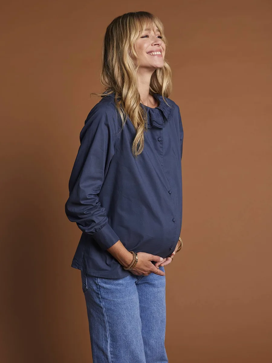 Blouse grossesse et allaitement à volants bleu nuit