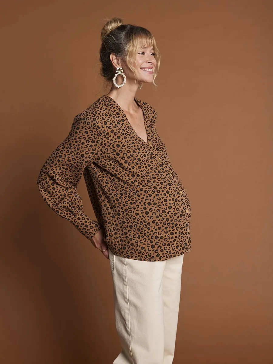 Blouse léopard en gaze de coton grossesse et allaitement écru