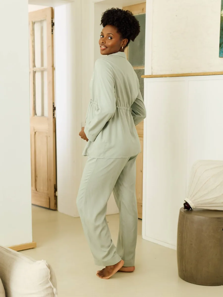 Pyjama 2 pièces future maman personnalisable vert sauge